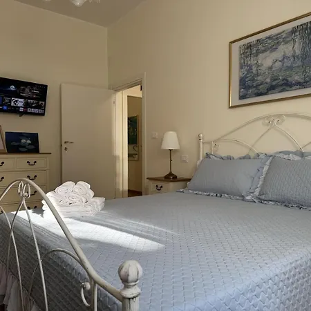 Le Jardin Fleuri Bed and breakfast Castelluccio Valmaggiore