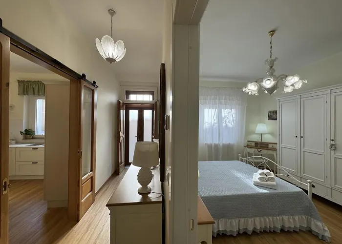 Le Jardin Fleuri לינה וארוחת בוקר