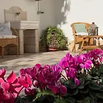 Le Jardin Fleuri 3*