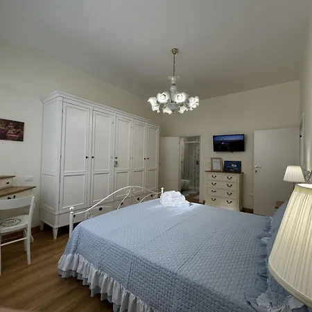 Le Jardin Fleuri 3*