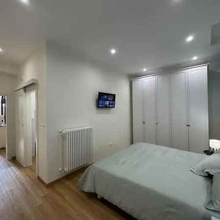 Oda ve Kahvaltı Le Jardin Fleuri 3*