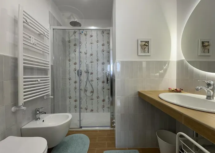 فندق مبيت وإفطار Le Jardin Fleuri Castelluccio Valmaggiore